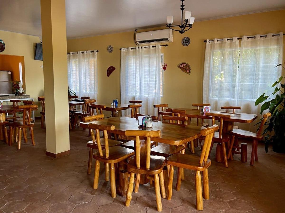 Hotel Y Restaurante Virgen De Fatima La Ceiba Exterior photo